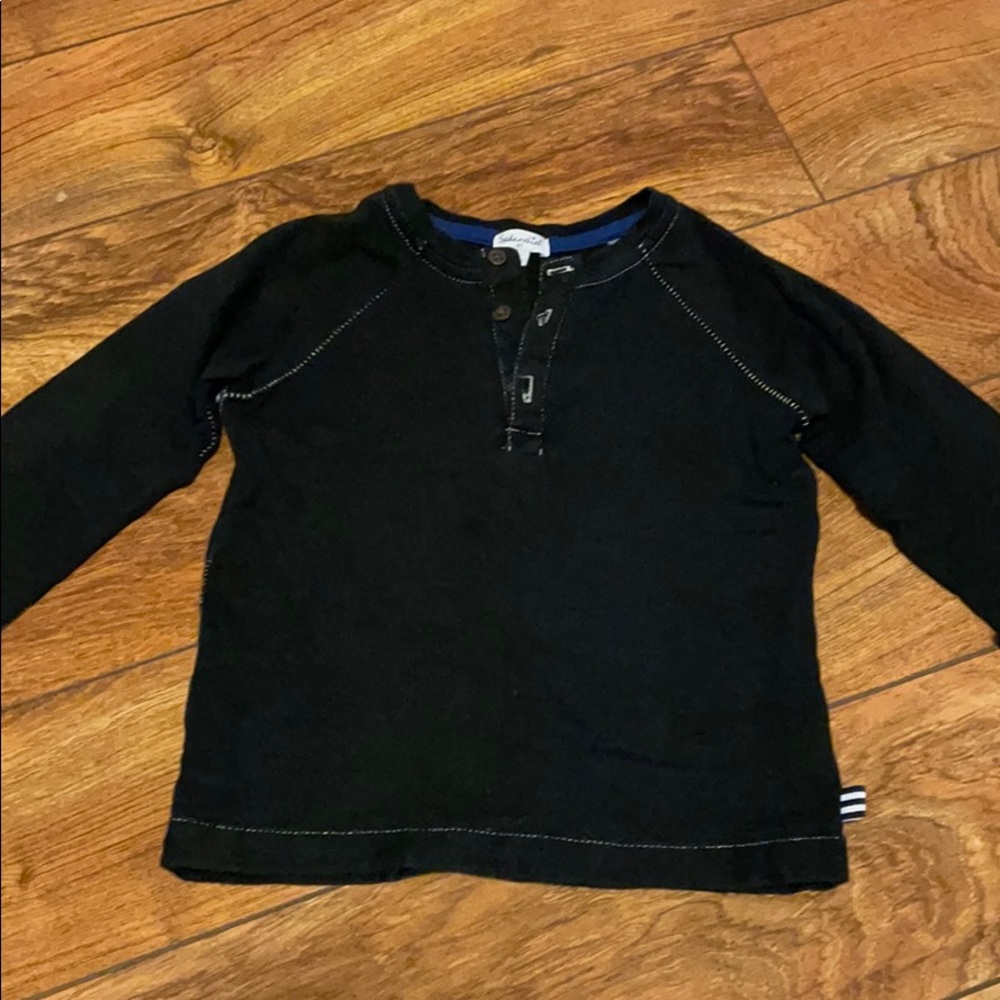 Great used sz 4T Splendid long sleeve with button